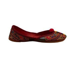 Red Women’s Multicolor Embroidered Ethnic Jutti Handcrafted Slip-On Flats Size 8